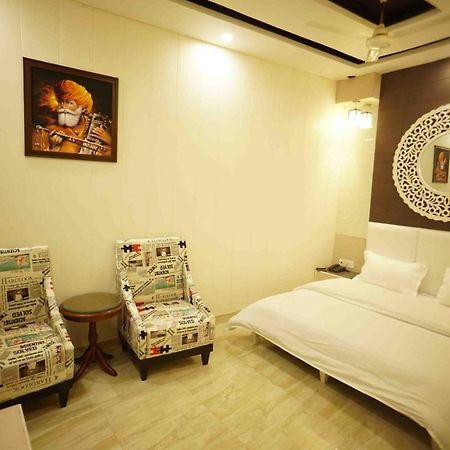 Hotel Soluxe Yamunānagar Exterior foto
