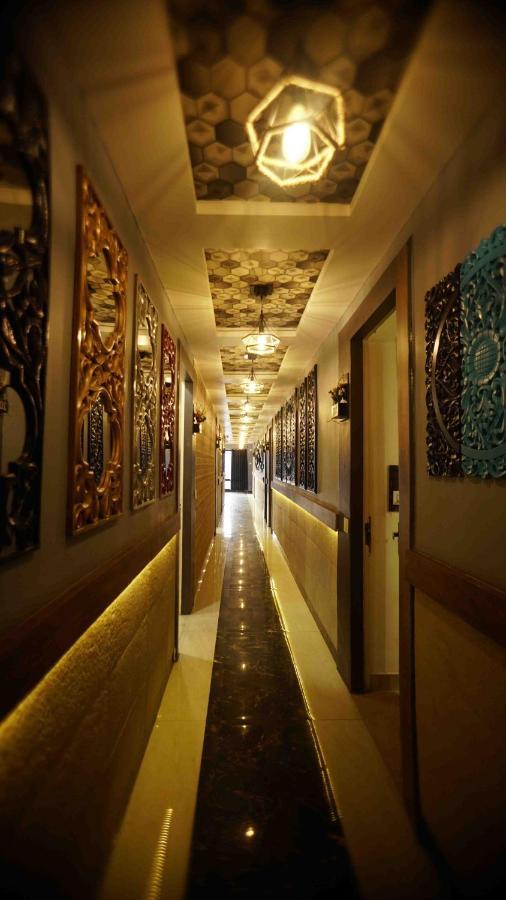 Hotel Soluxe Yamunānagar Exterior foto