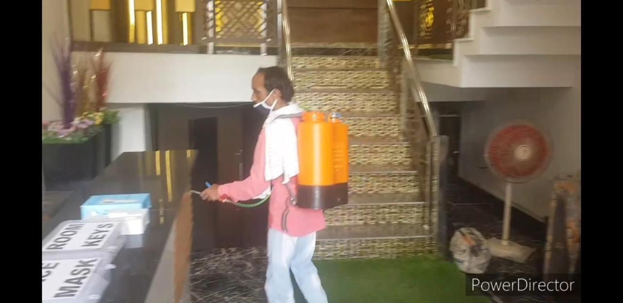 Hotel Soluxe Yamunānagar Exterior foto